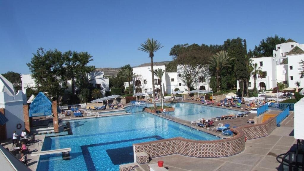 Hotel El Pueblo Tamlelt